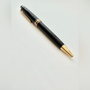 Mont Blanc 164 Meisterstuck classique
Ballpoint Pen